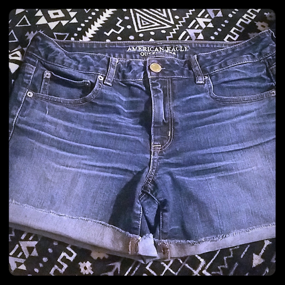 American Eagle Shorts🌻